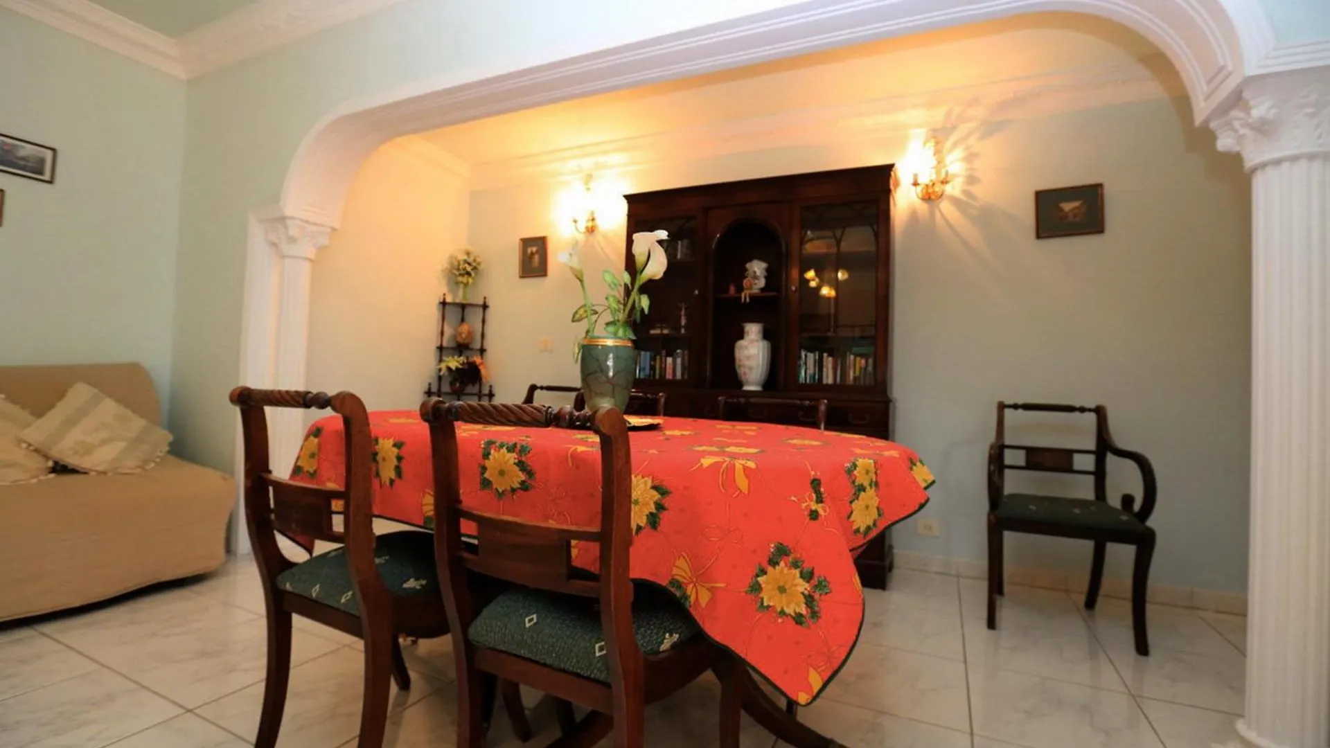 Luxurious Violet Villa Costa Adeje